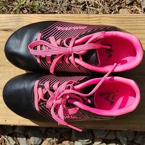 Girls Brava Soccer Cleats